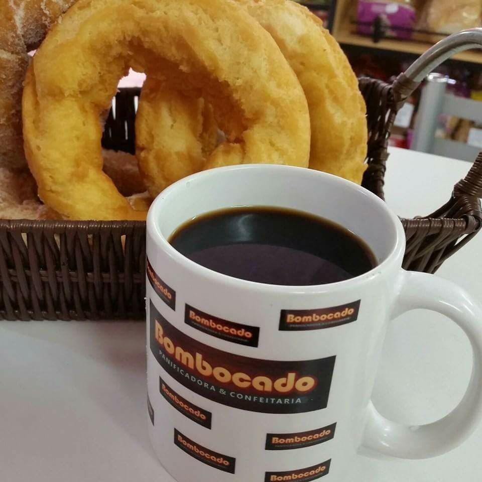 5 lugares para tomar café em Pinhais 4 bombocado