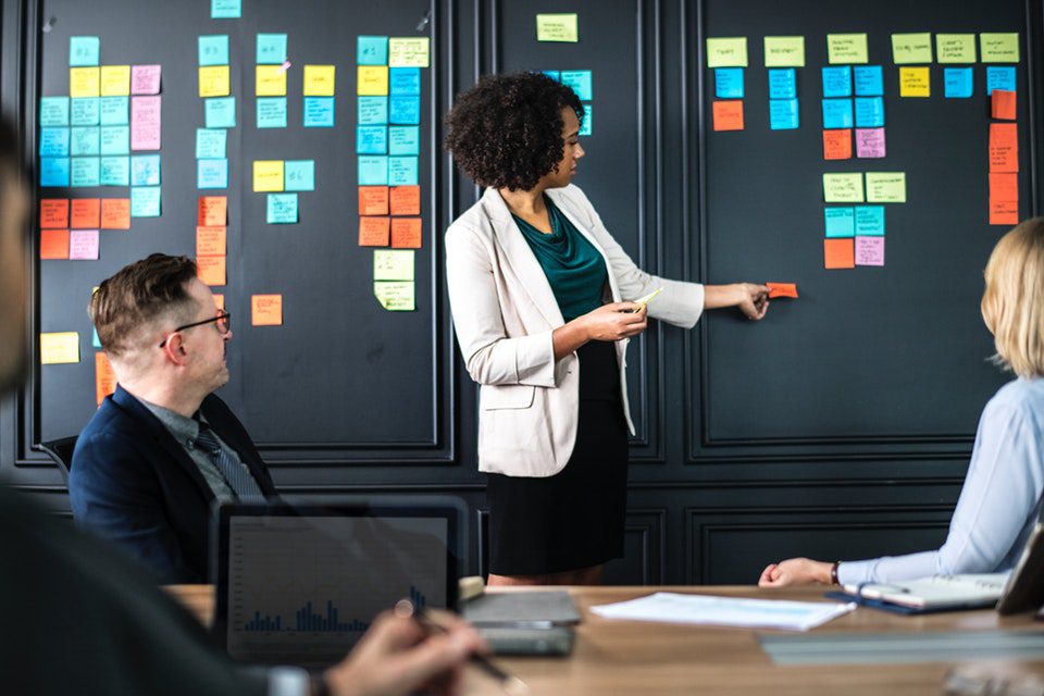 A arte de encantar o cliente será tema de capacitação no Ceart de Pinhais 1 curso a arte de encantar cliente