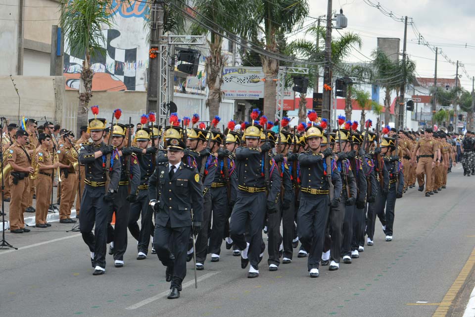 Desfile Cívico e Militar acontece neste sábado em Pinhais 1 desfile civico pinhais