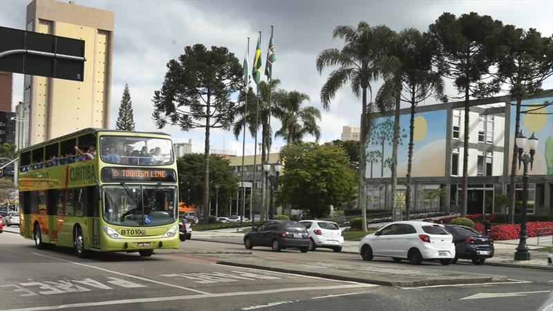 Moradores de Curitiba vão pagar R$ 4,50 na Linha Turismo 1 linha turismo curitiba