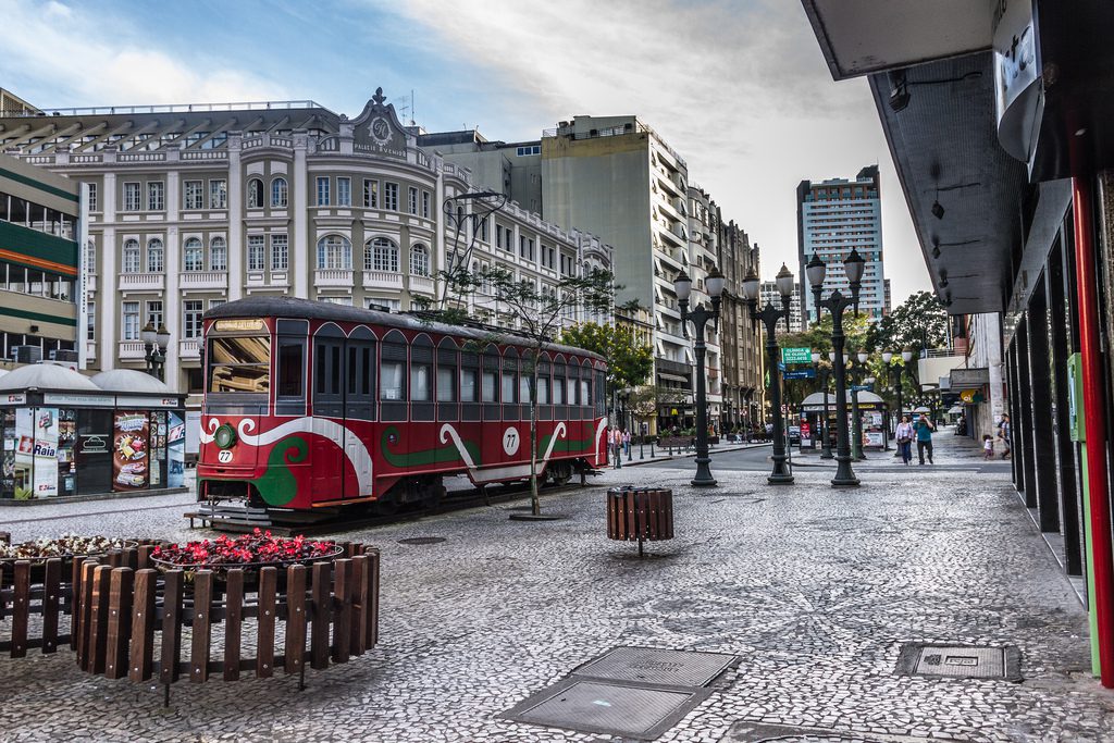 Curitiba entra em bandeira vermelha contra covid. Veja como ficam as atividades 1 curitiba covid19