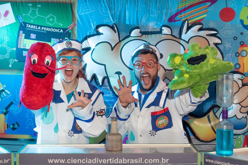 Estudantes de escolas públicas de Pinhais e Toledo (PR) poderão assistir à peça sobre aprendizados da ciência 1 ciencia divertida