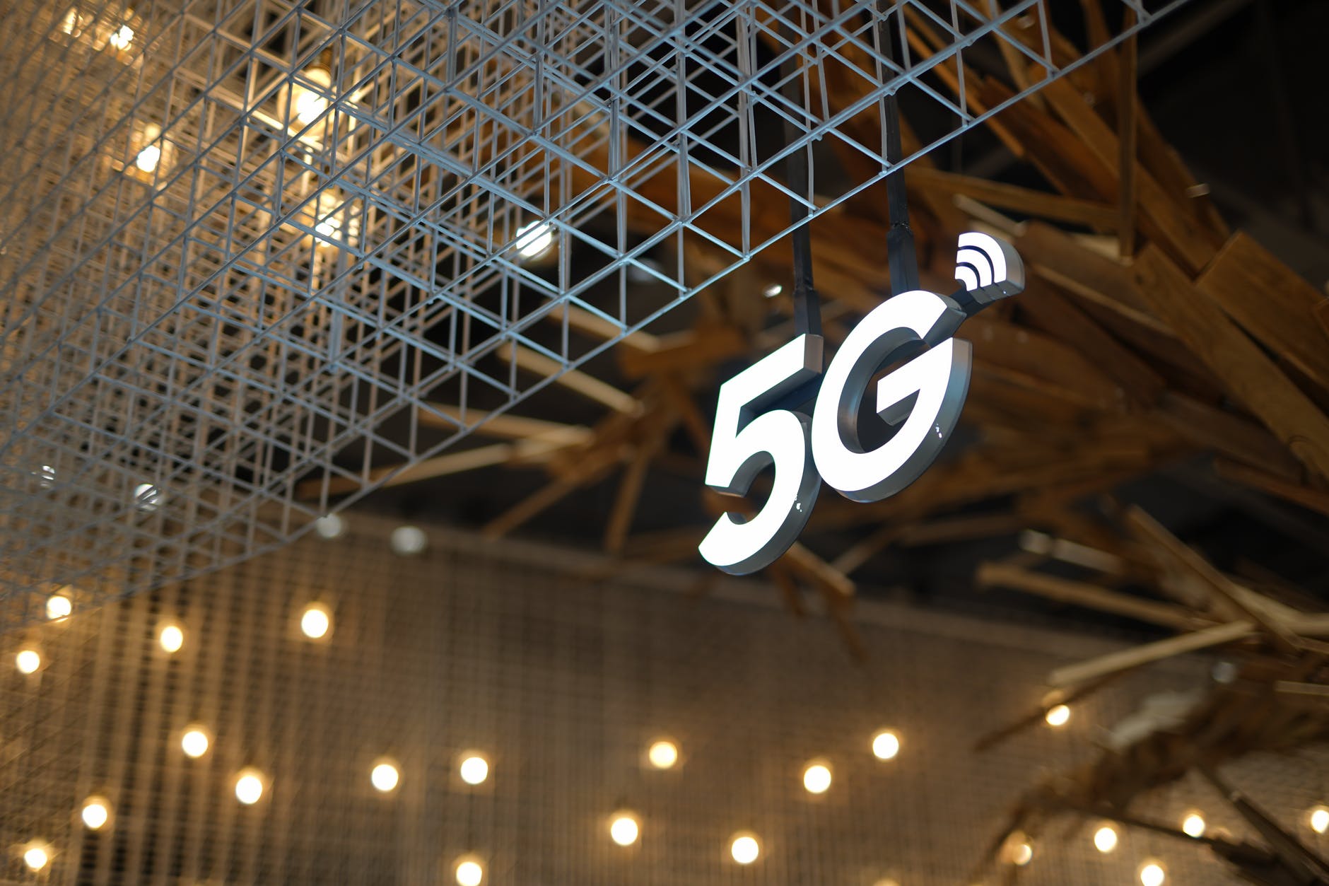Projeto de lei que regulamenta instalação de antenas 5G é aprovado em Pinhais 1 pexels-photo-6200343.jpeg
