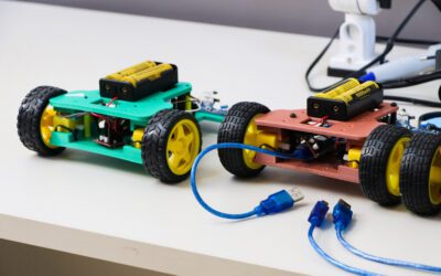 Alunos da rede municipal participam de aula de robótica no Espaço Maker