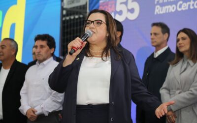 Rosa Maria é reeleita prefeita de Pinhais