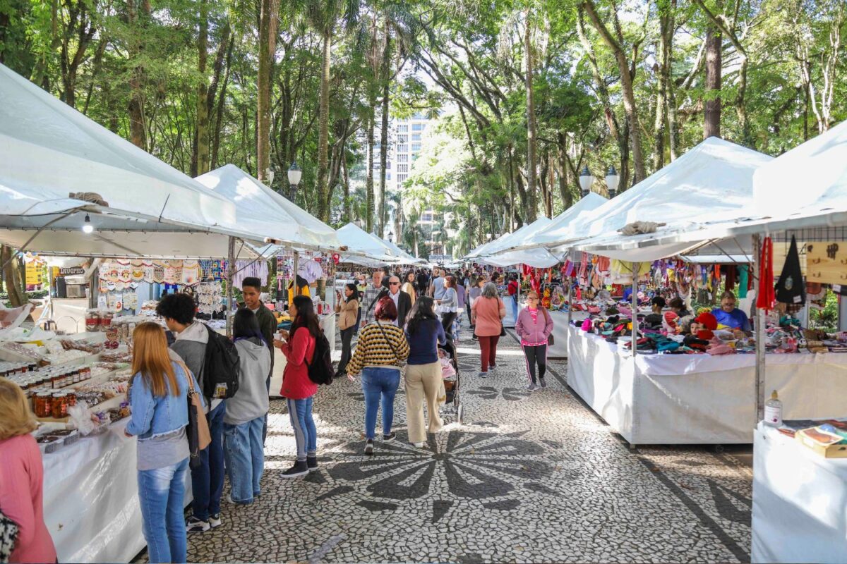 Feiras de Inverno em Curitiba: guia com datas, horários e o que encontrar 1 Feiras de Inverno em Curitiba: guia com datas, horários e o que encontrar